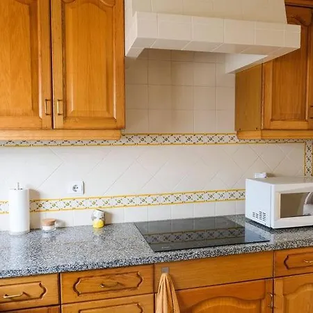 2 Minutes Walk To The Da - Casa Da Maria Senhora da Luz