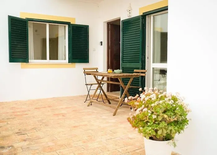 Casa vacanze 2 Minutes Walk To The Da - Casa Da Maria