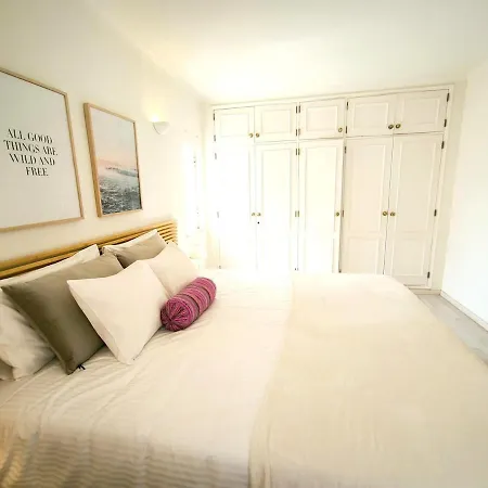 2 Minutes Walk To The Beach Praia Da Luz - Casa Da Maria Holiday home *